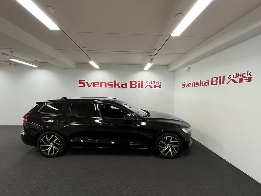 Bild 3 av Volvo V60 D3 AUT Momentum Drag Pano 2,99% Ränta