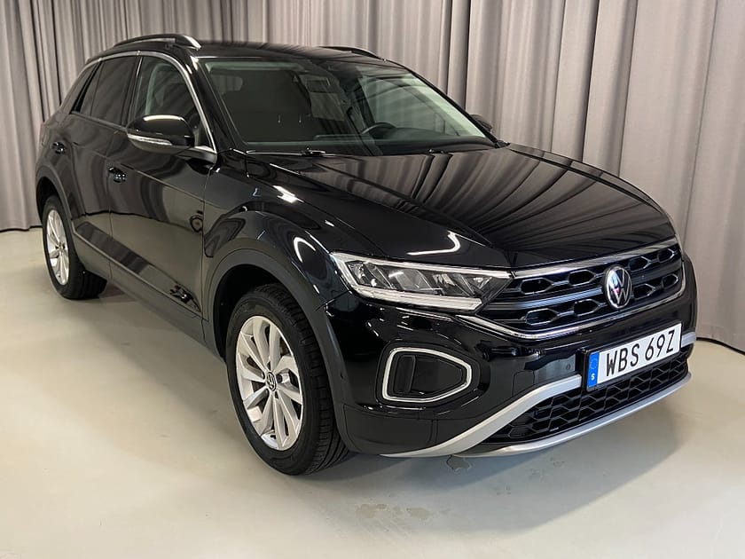 Bild 1 av Volkswagen T-Roc 1.5 TSI 150hk Backkamera Keyless Apple car