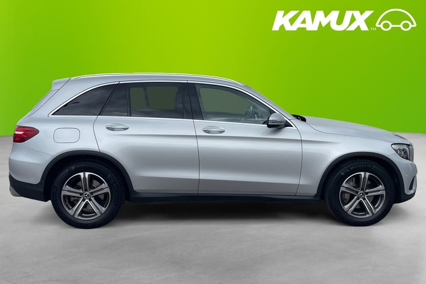 Bild 2 av Mercedes-Benz GLC 220 d 4MATIC 9G-Tronic Exclusive 170hk B-Kamera Carplay Drag