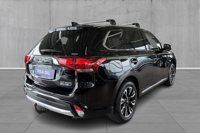 Bilde 4 av Mitsubishi Outlander PHEV Instyle+/40km WLTP/360CAM/HENGERFESTE/