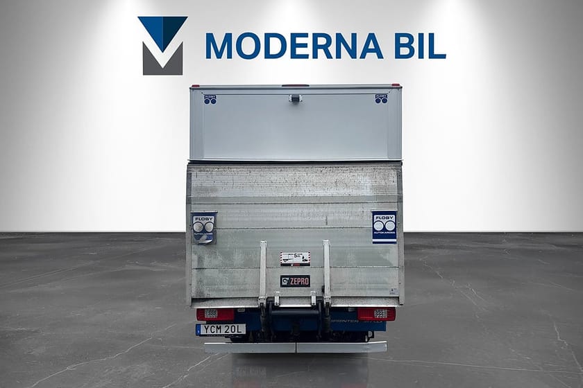 Bild 4 av Mercedes-Benz Sprinter 317 CDI RWD Chassi 170hk Moms BG-Lyft Kylbil D-värm Kam