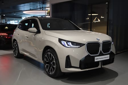 BMW X3 30e xDrive M Sport Business / Innovation / Panorama / 20"