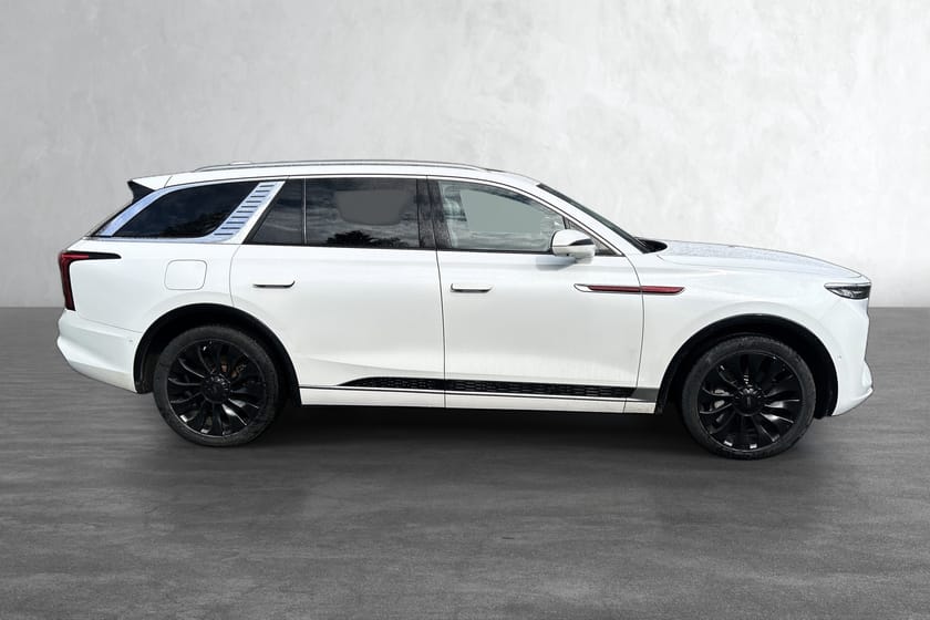 Bilde 4 av Hongqi E-HS9 Exclusive 6-seter | Luftfjæring | 4WD | Massasje | ACC