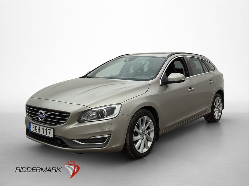 Bild 3 av Volvo V60 D4 AWD Momentum Taklucka Navi Värmare Sensorer
