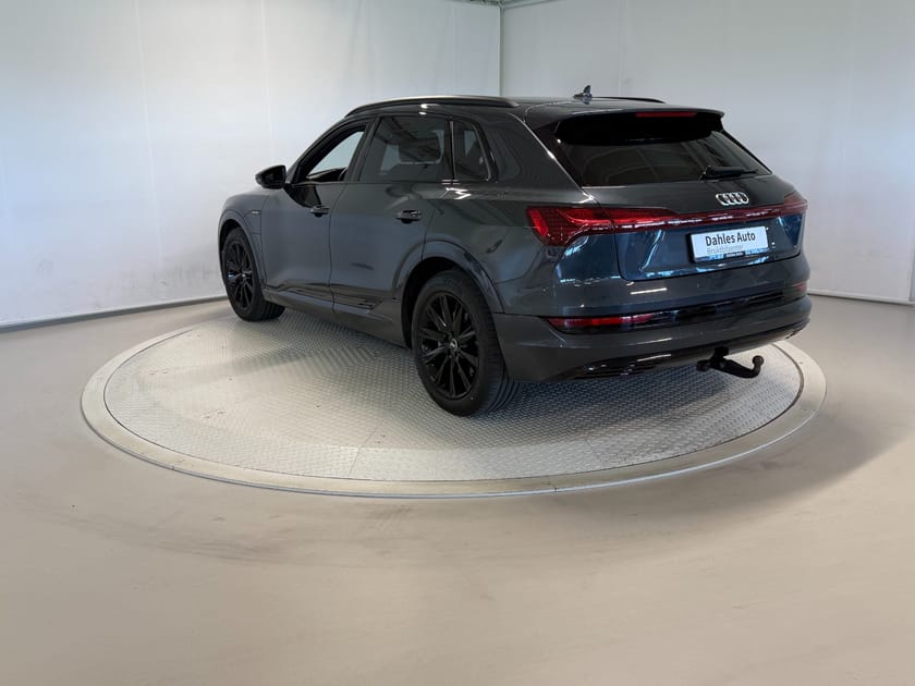 Bilde 4 av Audi e-tron 50 quattro ADVANCED SPORT ACC/Krok/360-kam/B&amp;O/Sort Optikk/Navi