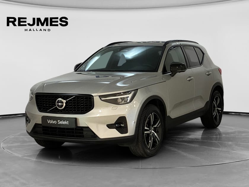 Bild 1 av Volvo XC40 B3 FWD Bensin Plus Dark