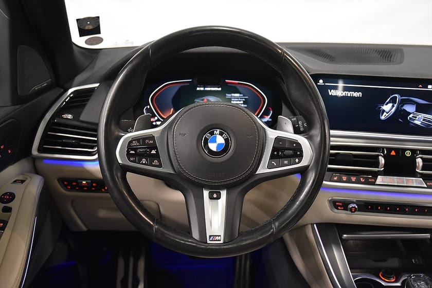 Bild 2 av BMW X5 M50d M-Sport HUD Pano Luft Laser H/K 400hk