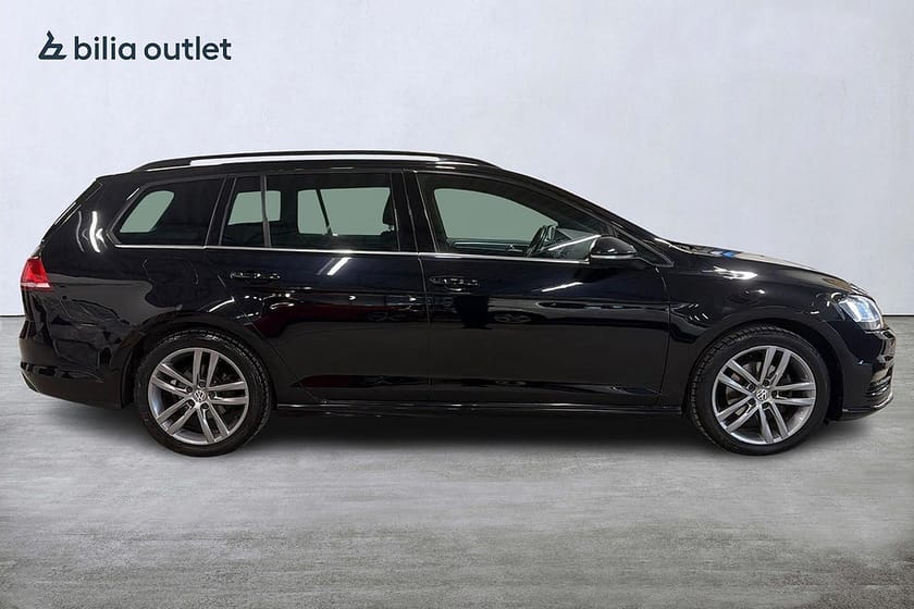 Bild 5 av Volkswagen Golf Sportscombi 1.4 TSI R-Line 150 Hk B-kam Värmare Drag