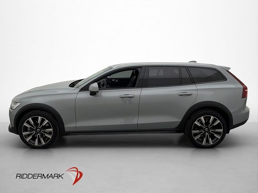 Bild 4 av Volvo V60 Cross Country B5 AWD 250hk Plus Drag Värmare 360°