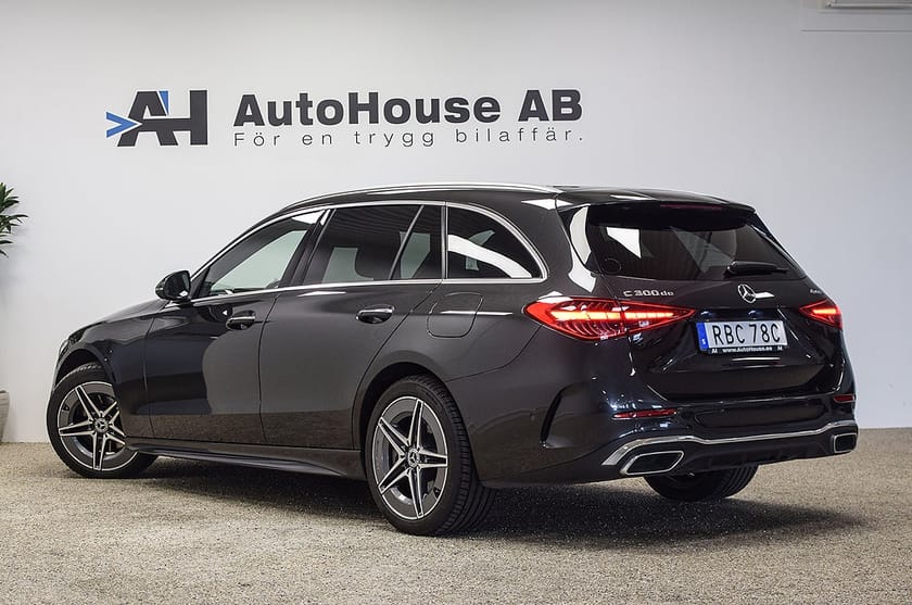 Bild 2 av Mercedes-Benz C 300 T de 4MATIC AMG Drag Digital Light 360 Burmester