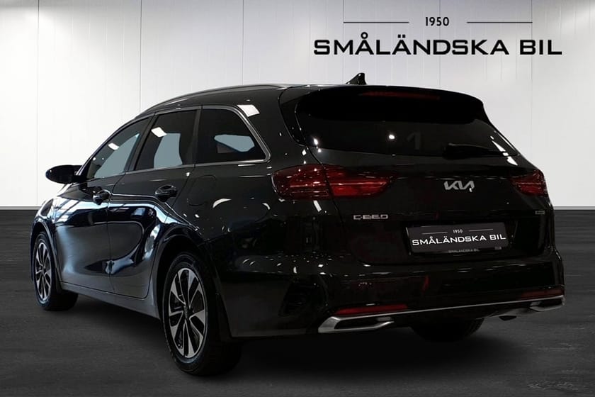 Bild 3 av Kia Ceed Sportswagon Plug-in Hybrid Plug in DCT Action