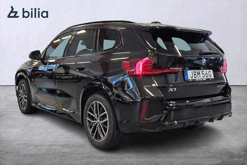Bild 2 av BMW X1 xDrive25e M Sport Värmare Navigation Adaptiv farth Drag