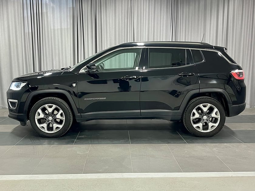 Bild 2 av Jeep Compass LIMITED 4WD AUT 1,4 170 hk, Skinn
