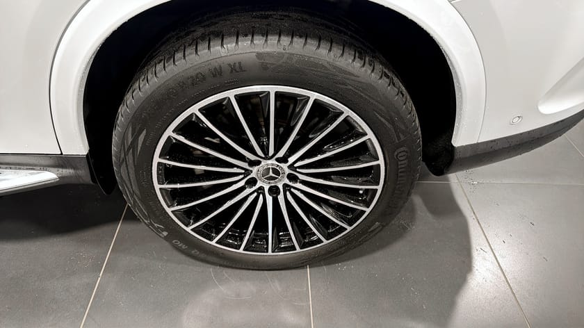 Bild 5 av Mercedes-Benz GLC 300 e 4MATIC SUV AMG PAKET
