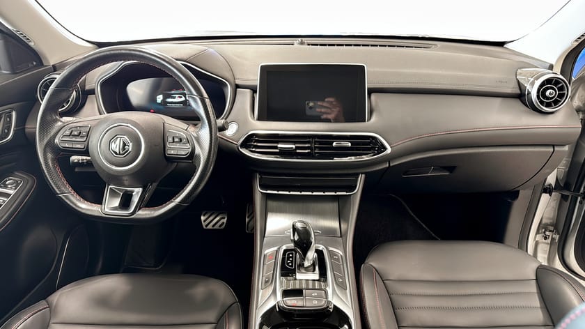 Bild 4 av MG EHS PHEV LUXURY PLUG-IN HYBRID