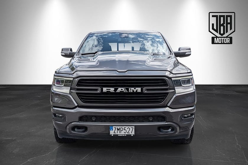 Bild 3 av RAM 1500 Crew Cab 5.7 V8 HEMI Flex Fuel 4x4 TorqueFlite Euro 6