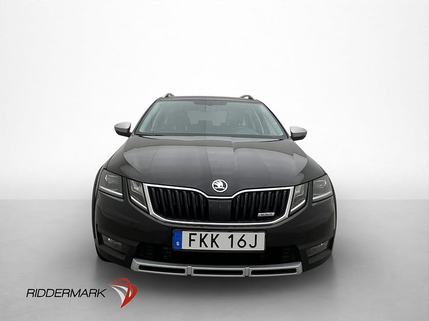 Bild 2 av Škoda Octavia Scout Skoda 2.0 TDI 4x4 Premium Drag CANTON Cockpit