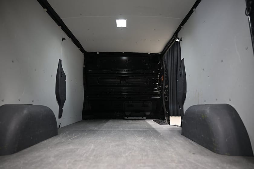 Bild 5 av Renault Trafic Skåpbil dCi 170HK L2 Automat|RacingSpirit|LED|GPS|Backkamera