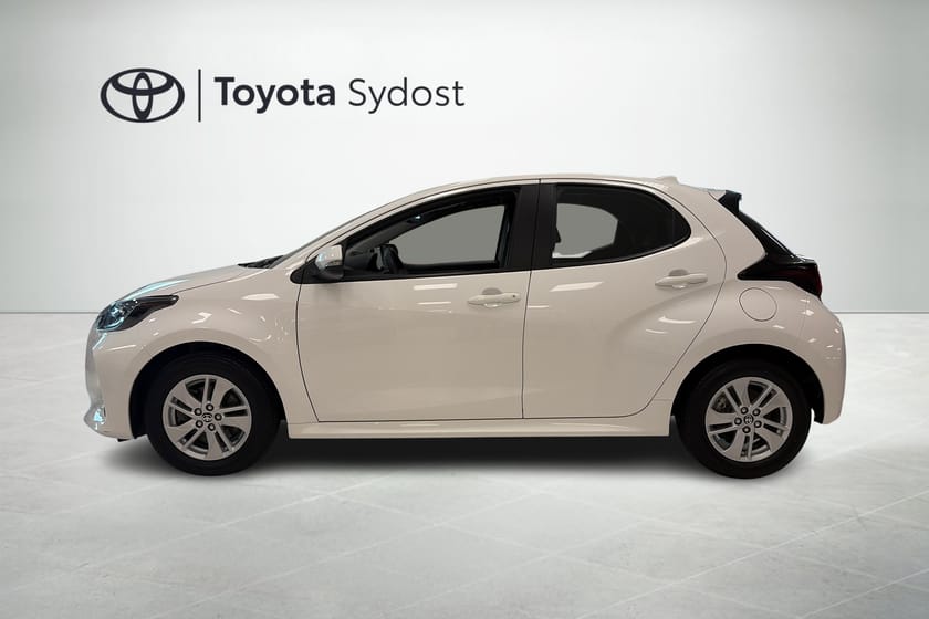 Bild 3 av Toyota Yaris Hybrid 5d Active Automat Rattvärme Backkamera Adaptiv farthållare mm.