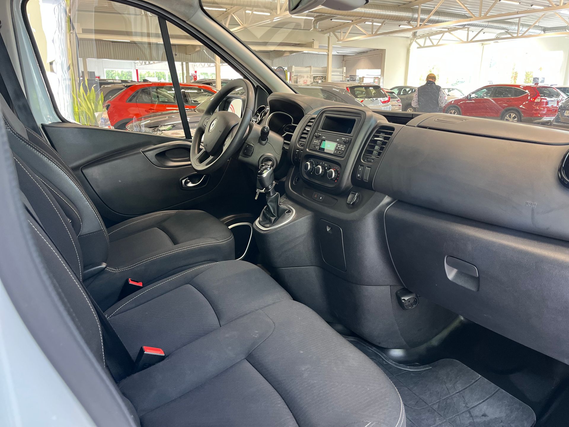 Renault Trafic 2.0 dCi 2021, bild 6/6