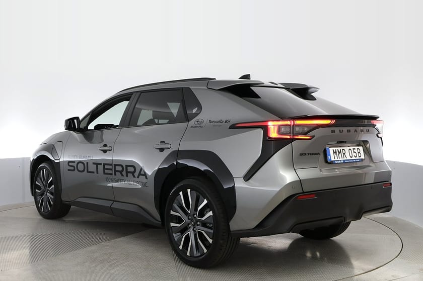 Bild 3 av Subaru Solterra XT 74.7 kWh AWD Touring + Skinn Pano H/K 360° | DEMO MOMS
