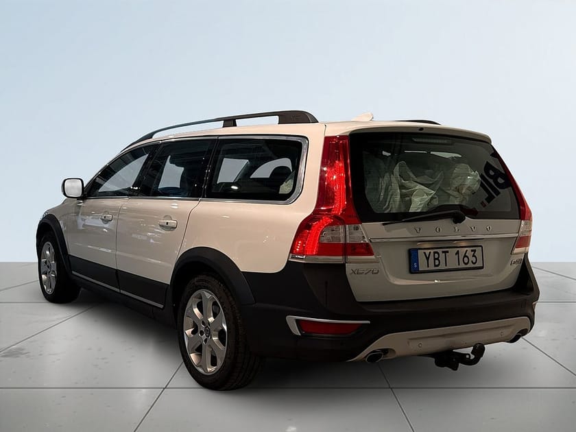 Bild 5 av Volvo XC70 D4 AWD Classic Summum Drag Dvärm Skinn GPS S/V-hjul