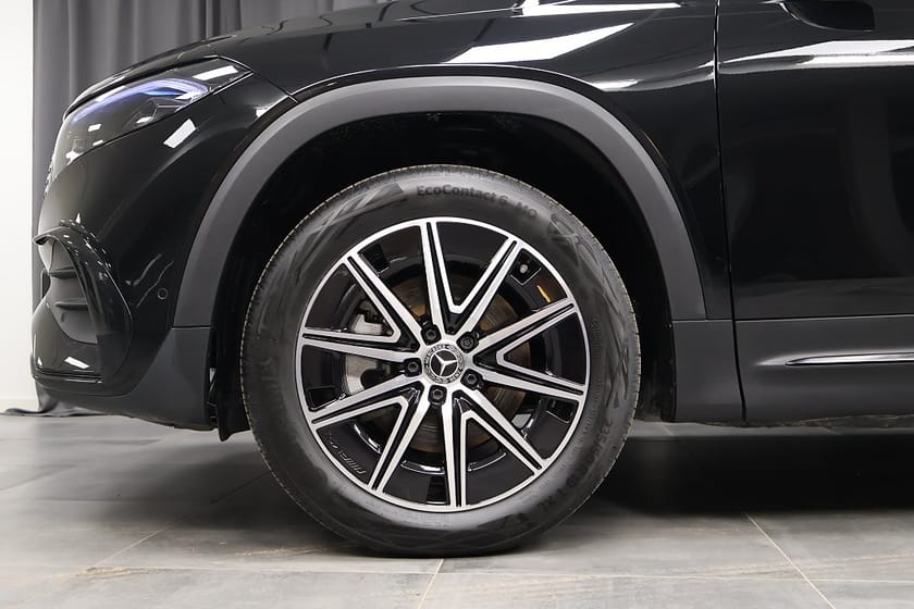 Bild 5 av Mercedes-Benz EQB 300 4MATIC AMG Advanced 7-Sits 360 Night LED Leasebar