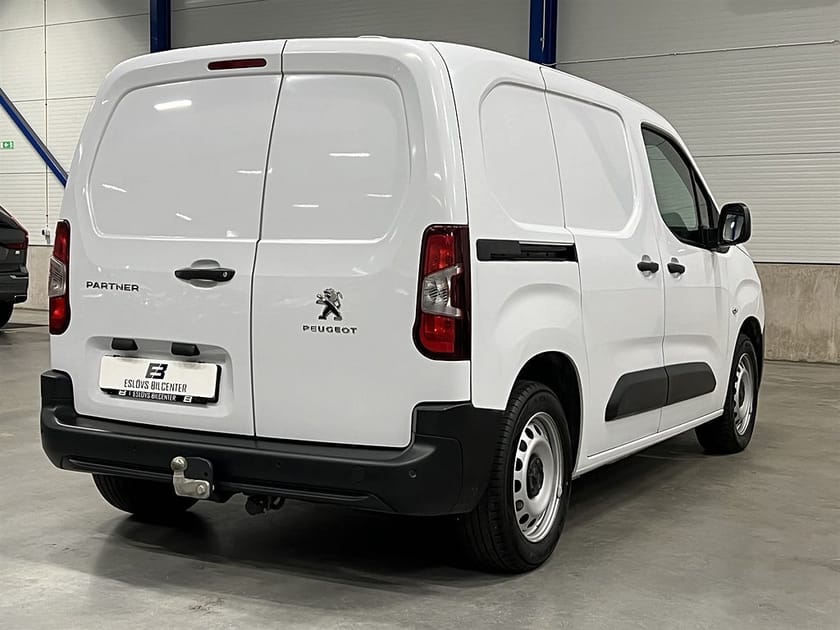 Bild 4 av Peugeot Partner L1 1.5 130 EAT 130 HK / Leasebar / Drag / Värmare /