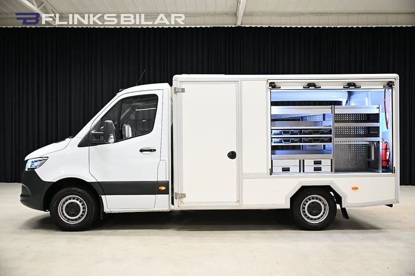 Bild 1 av Mercedes-Benz Sprinter 316 CDI Chassi 163HK Påbyggnad|Servicebil|Aluca-Inredning|Moms