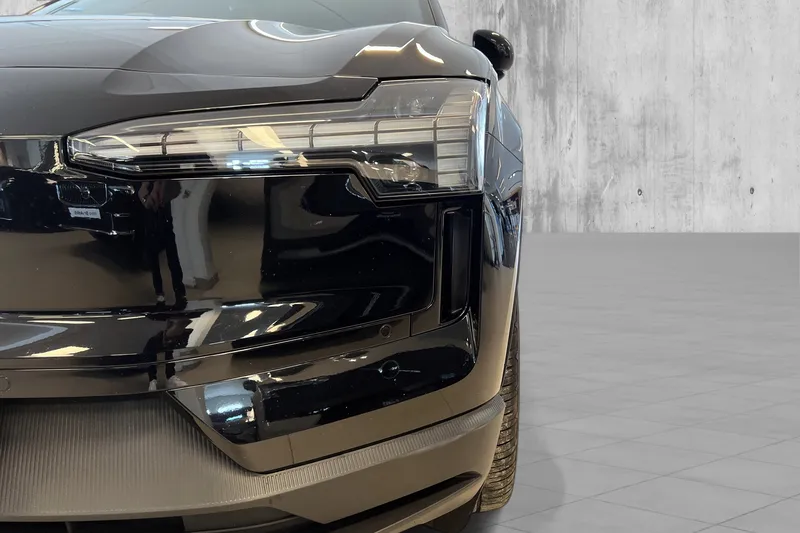 Volvo EX30 Twin Motor Performance bilde 4