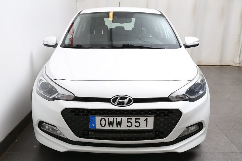 Bild 5 av Hyundai i20 1,4 100hk Premium 5D Motorv Extraljusramp