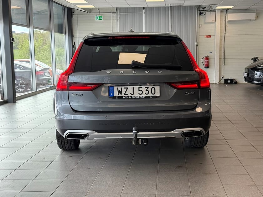 Bild 3 av Volvo V90 Cross Country D4 AWD VOC Drag 190hk