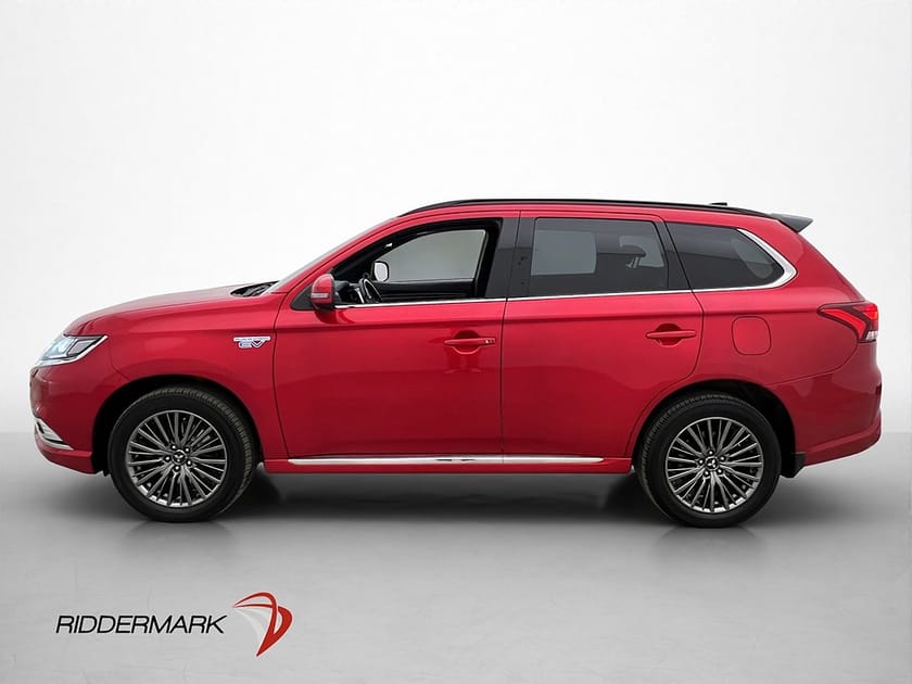 Bild 1 av Mitsubishi Outlander PHEV AWD S-Edition 360° Skinn T-Lucka