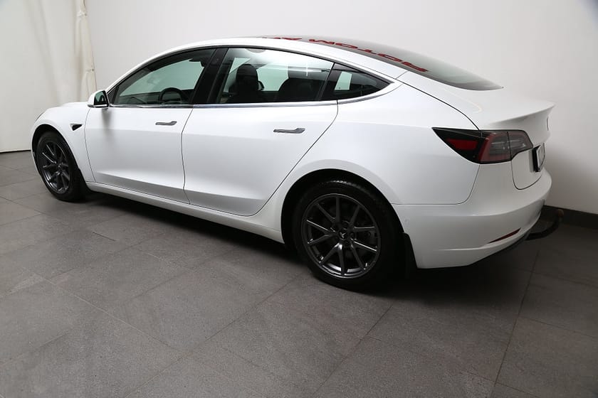 Bild 4 av Tesla Model 3 Standard Range Plus Panorama 360° Drag