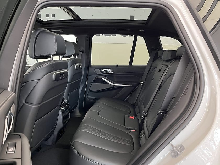 Bild 5 av BMW X5 xDrive50e 2,95%ränta M Sport 22" Innovation H/K Drag