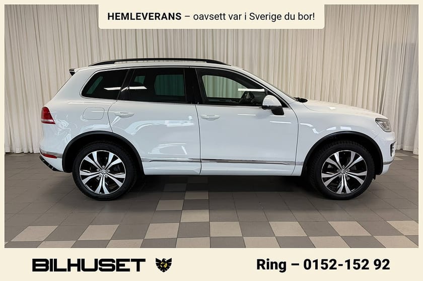 Bild 2 av Volkswagen Touareg 3.0 V6 TDI 4Motion R-Line LUFTFJÄDRING 360° PANO D-VÄRM