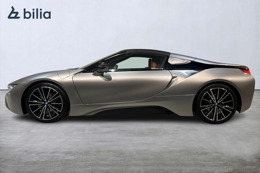 Bild 3 av BMW i8 Roadster / Svensksåld / HUD / HarmanK / LaserLight