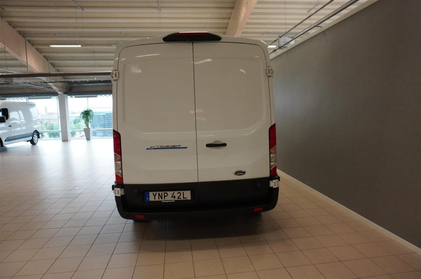 Bild 4 av Ford E-Transit 350 Skåp Trend L3 Drag 360°