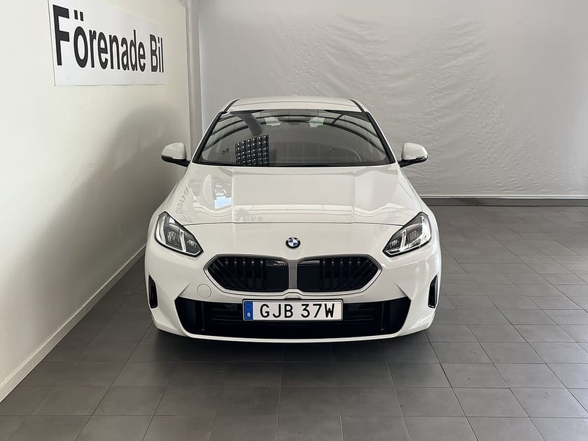 Bild 2 av BMW 120 PRIVATLEASING fr. 3.395 kr/mån 17" Auto Park Assist