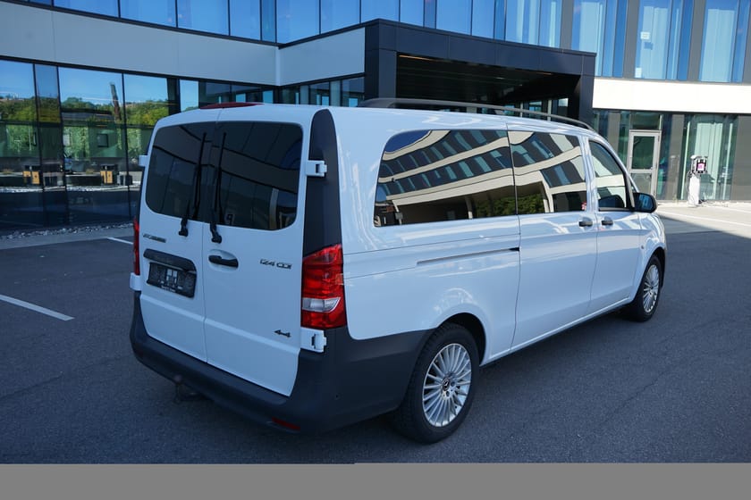 Bilde 5 av Mercedes-Benz V 300d 4MATIC 3.2t Vito 124 CDI Tourer 237 hk. 4x4 / 9 seter