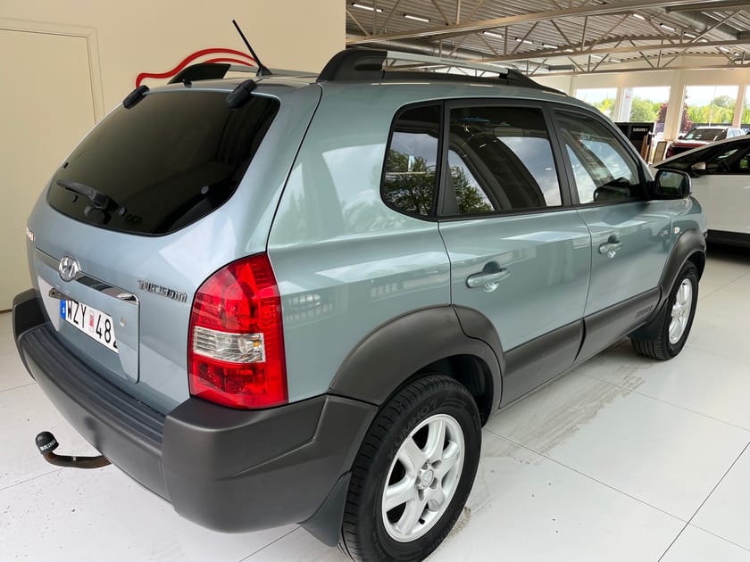 Bild 3 av Hyundai Tucson Riktigt fin för sin ålder, låga mil, AC fungerar
