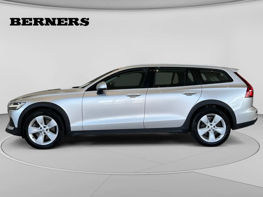 Bild 2 av Volvo V60 Cross Country B4 AWD Aut, 197hk/ADVANCE NAVI PRO EDITION 2