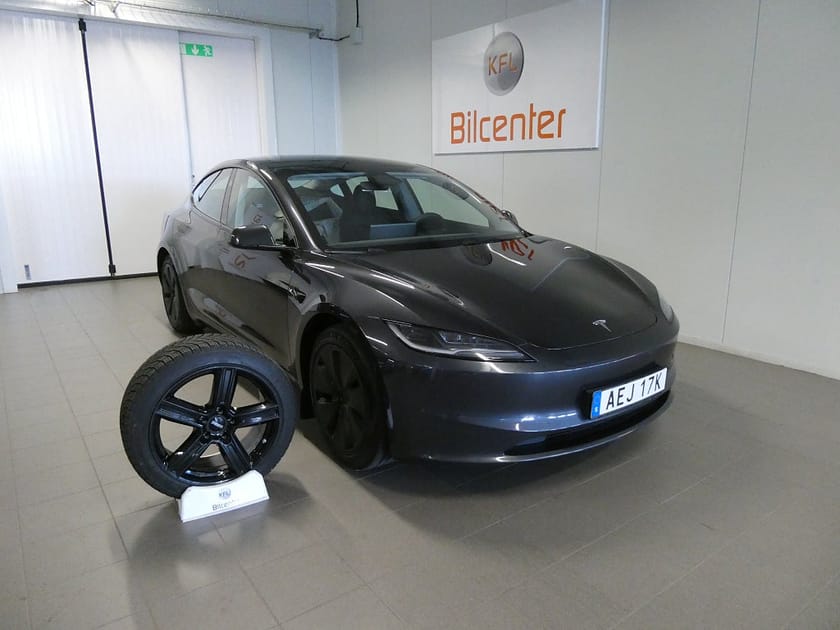 Bild 1 av Tesla Model 3 Long Range AWD Pano-360°-Navi-Autopilot-SoV