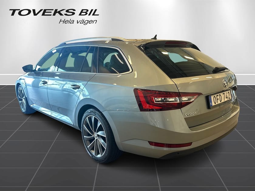 Bild 5 av Škoda Superb Kombi L&K TDI 190 DSG 4X4
