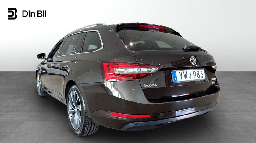 Bild 3 av Škoda Superb Kombi L&K TDI 190 DSG 4X4