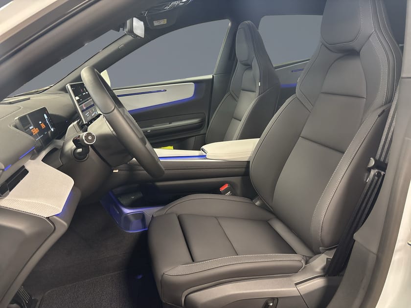 Bild 5 av Polestar 4 Long Range Single Motor motor//Plus&Pilot//Business edt