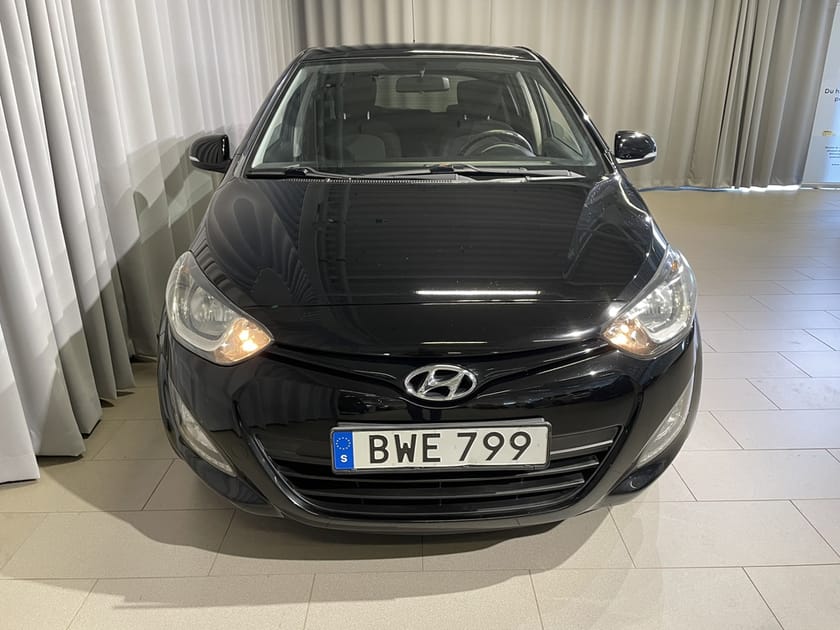 Bild 2 av Hyundai i20 Premium 5-dörrar 1.4 101hk, Panorama soltak