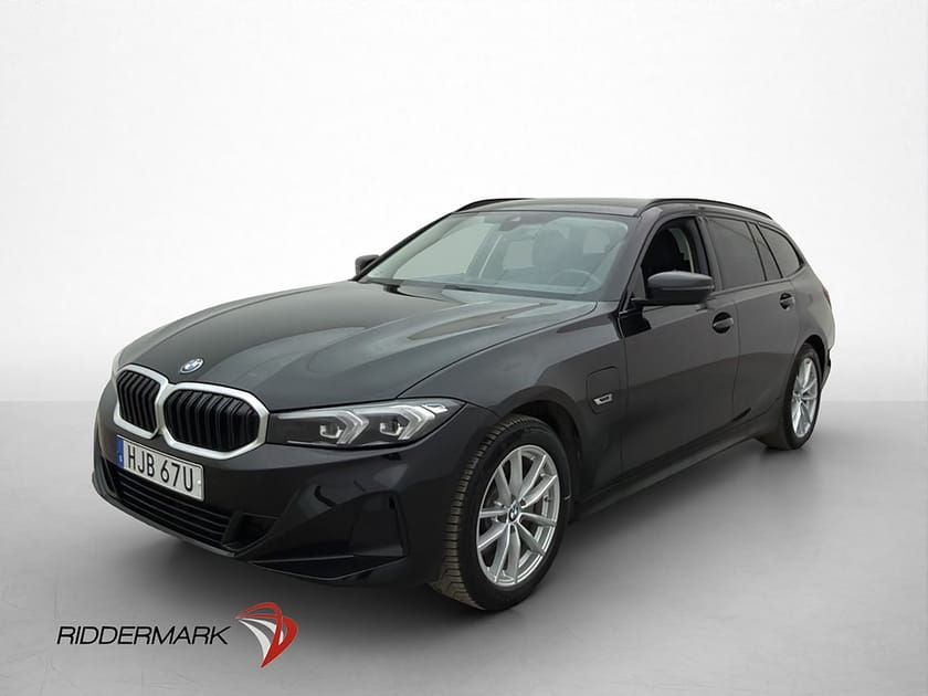 Bild 3 av BMW 330e xDrive Touring 330 292hk Widescreen Skinn Drag Navi Moms