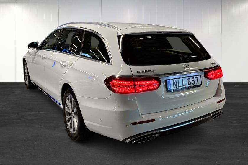 Bild 4 av Mercedes-Benz E 220 T d 4MATIC 4M 9G-Tronic | Avantgarde | Navi | Smartphone | Backkamera |