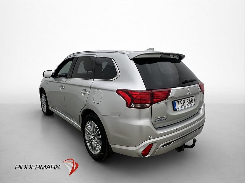 Bild 4 av Mitsubishi Outlander PHEV 224hk AWD Business Drag Läder